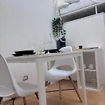 Prázdninový dům Golden - Un Piccolo Loft Nel Cuore Di Řím